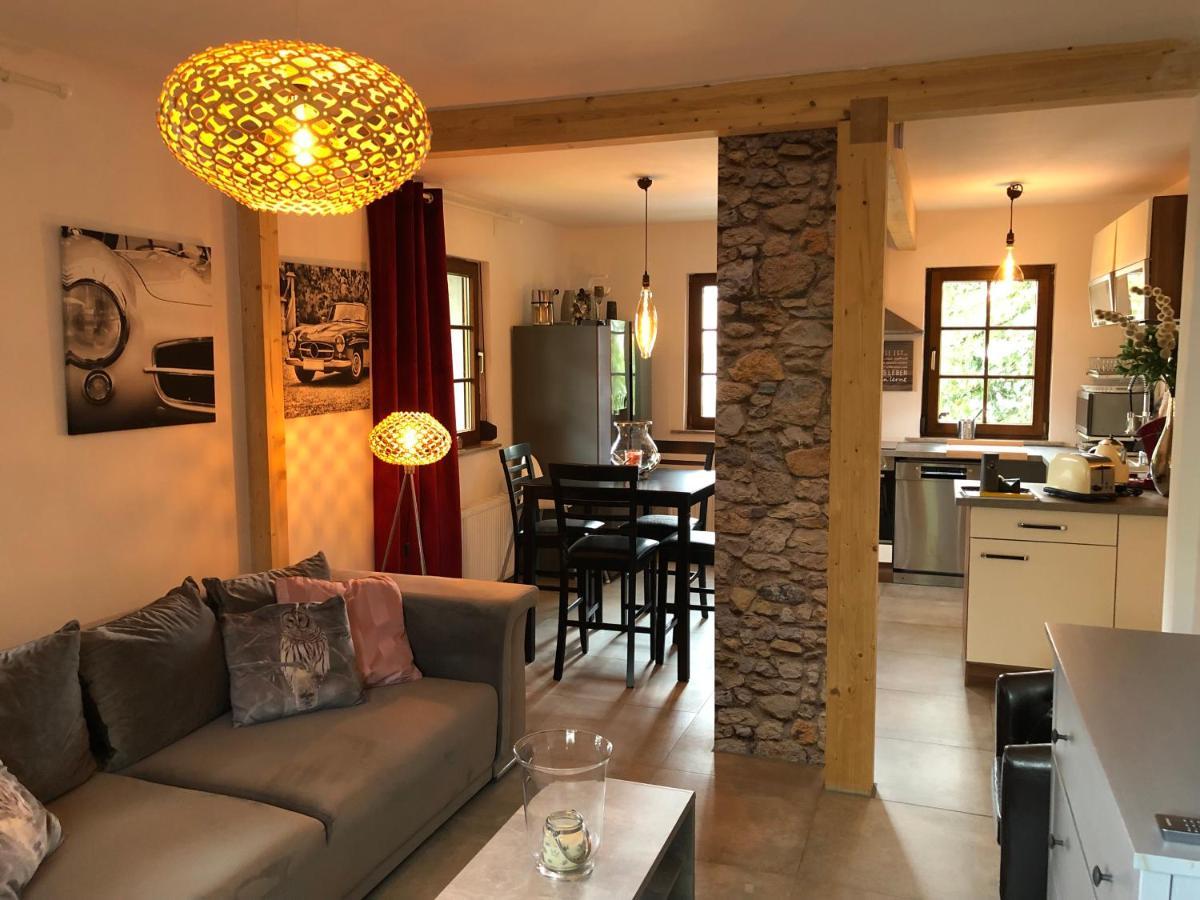Willkommen Im Casa Felice, Der Wohlfuehl Oase Mit Balkon, 4 Betten Und Homeoffice Platz Aidlingen Dış mekan fotoğraf